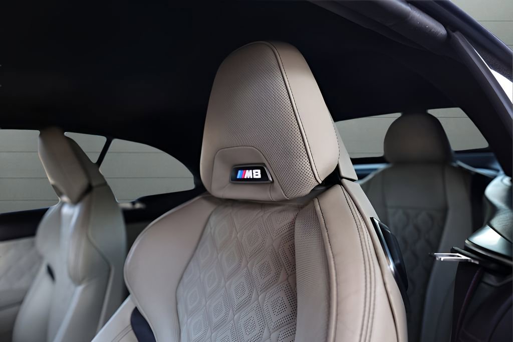 Used 2022 BMW M8 Competition w/ M Driver's Package image 30
