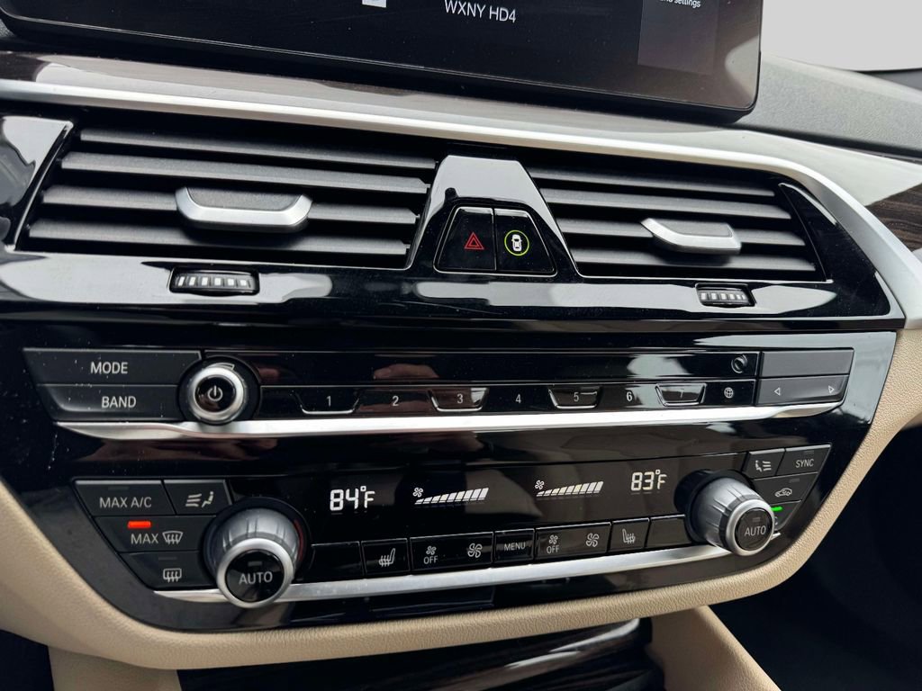 Certified 2023 BMW 530i xDrive w/ Convenience Package image 20