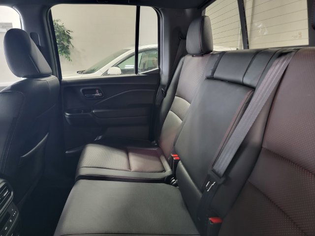 New 2026 Honda Ridgeline Black Edition image 13