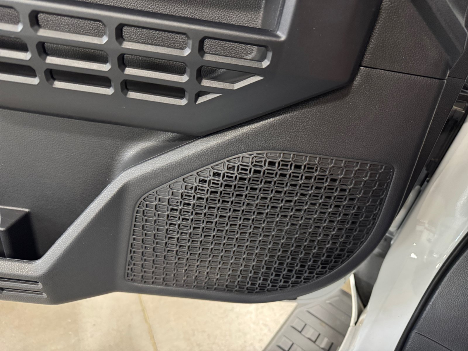 Certified 2025 Toyota 4Runner SR5 AWD/4WD image 27