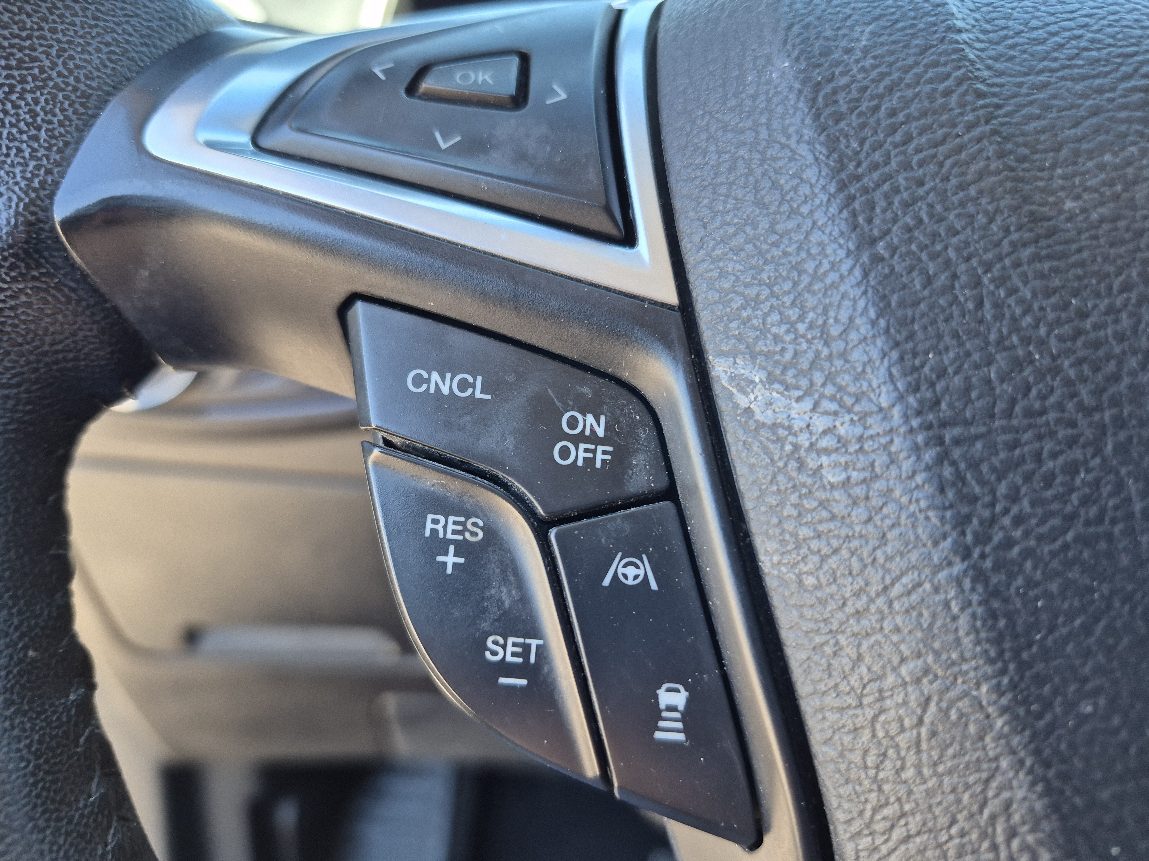 Used 2019 Ford Edge SEL w/ Equipment Group 201A AWD/4WD image 24