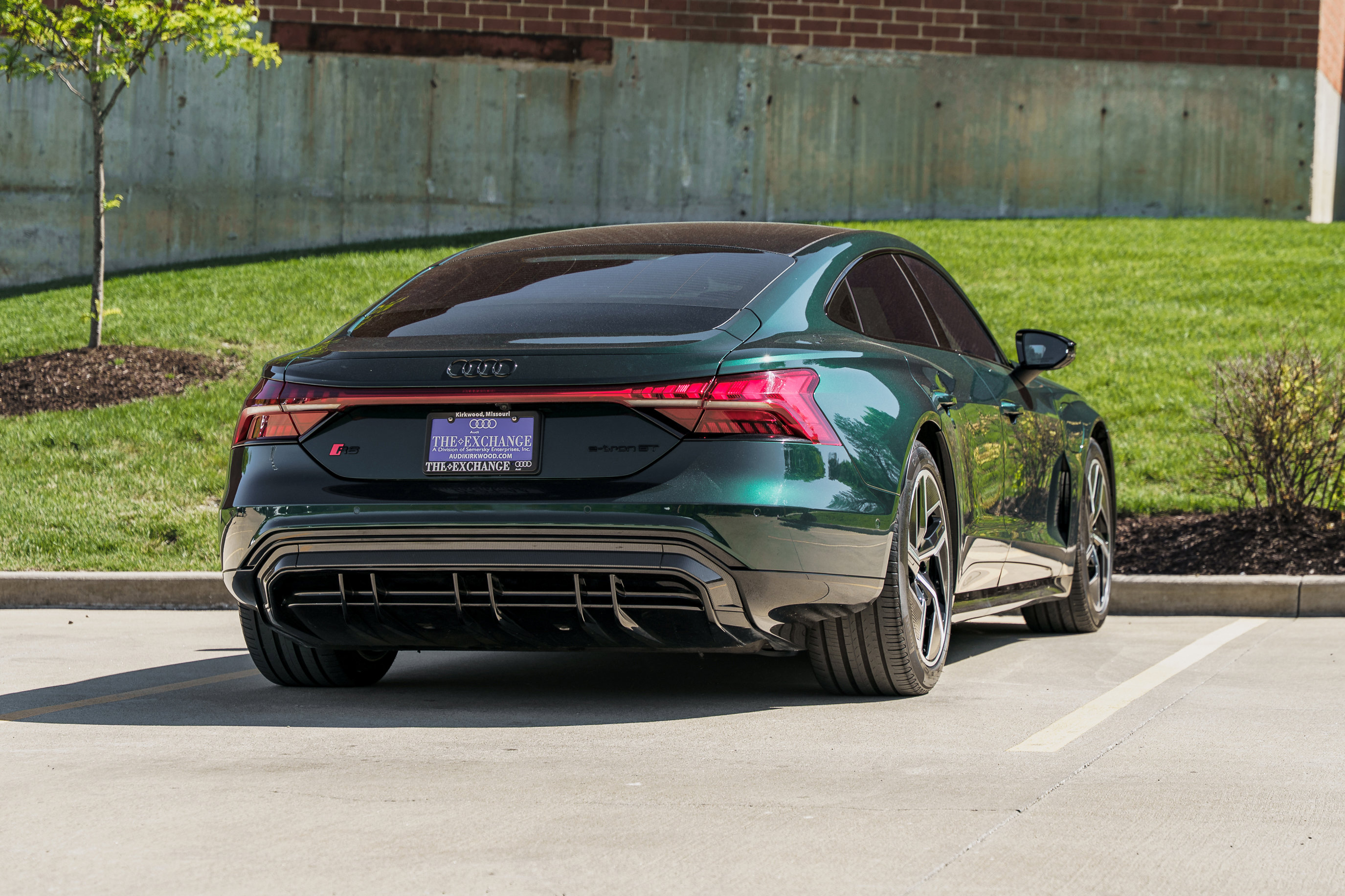 Certified 2023 Audi RS e-tron GT w/ Carbon Performance Package AWD/4WD image 4
