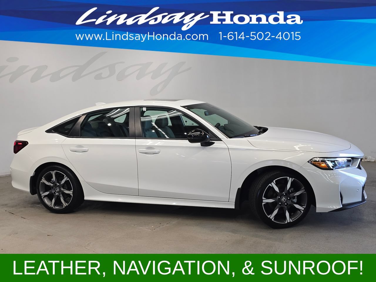 Used 2025 Honda Civic Sport Touring image 3