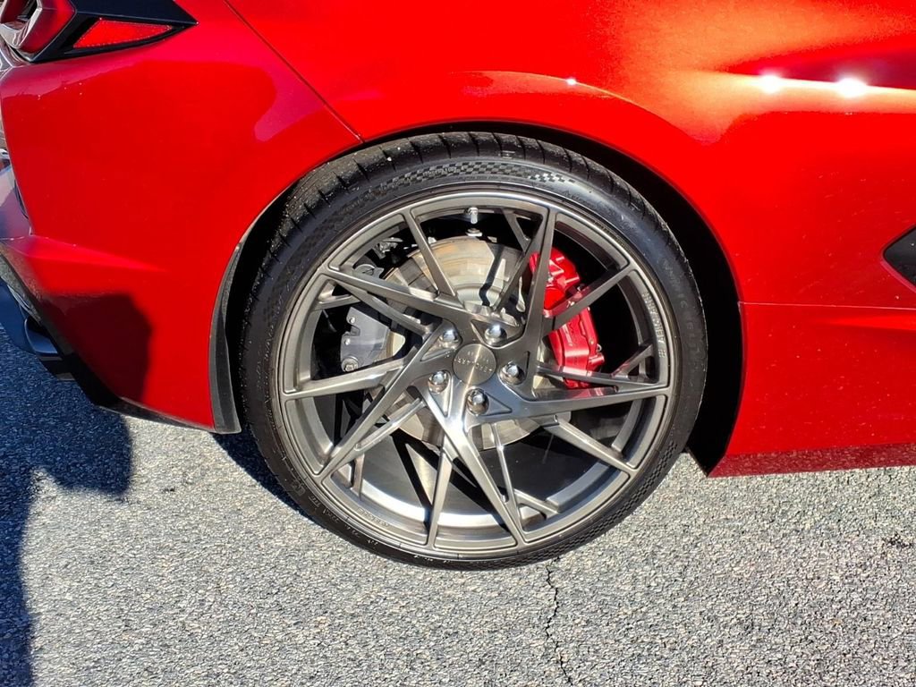 Used 2022 Chevrolet Corvette Stingray Premium Conv w/ Z51 Performance Package image 6