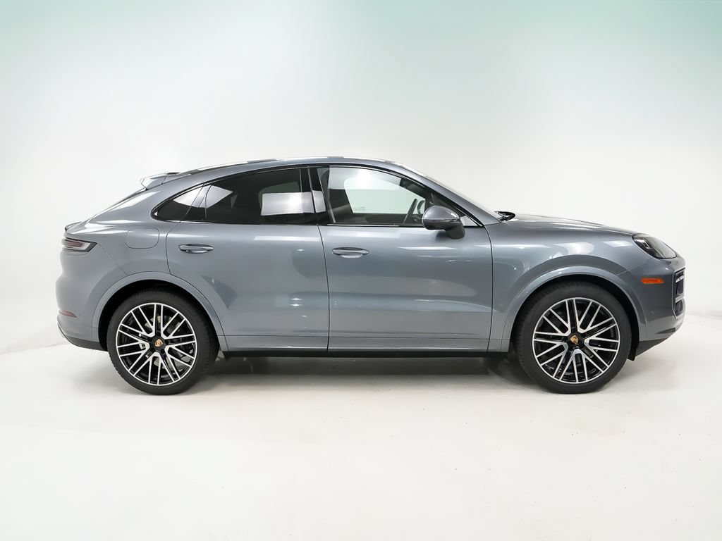 New 2026 Porsche Cayenne Coupe AWD/4WD image 9