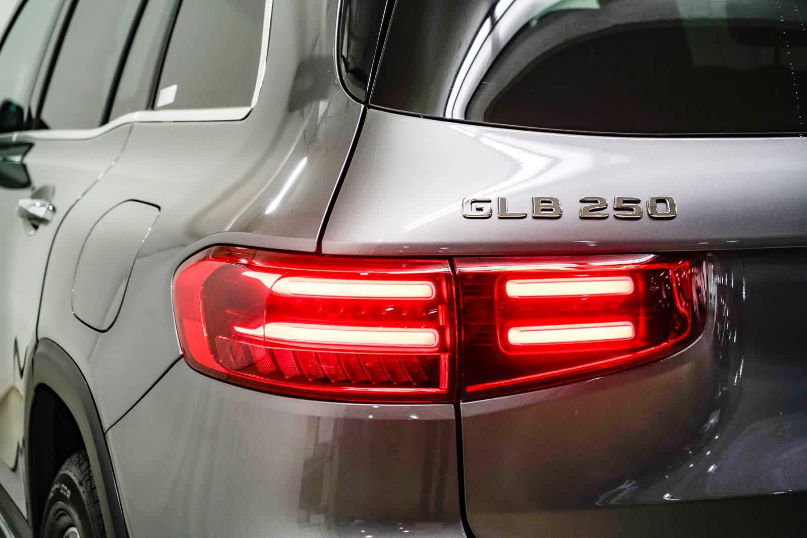 Used 2026 Mercedes-Benz GLB 250 image 9
