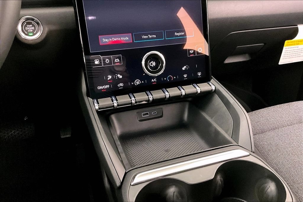 New 2027 GMC Terrain Elevation w/ LPO, Floor Liner Package FWD image 7