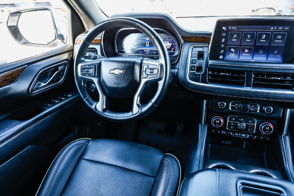Used 2024 Chevrolet Tahoe Premier AWD/4WD image 31