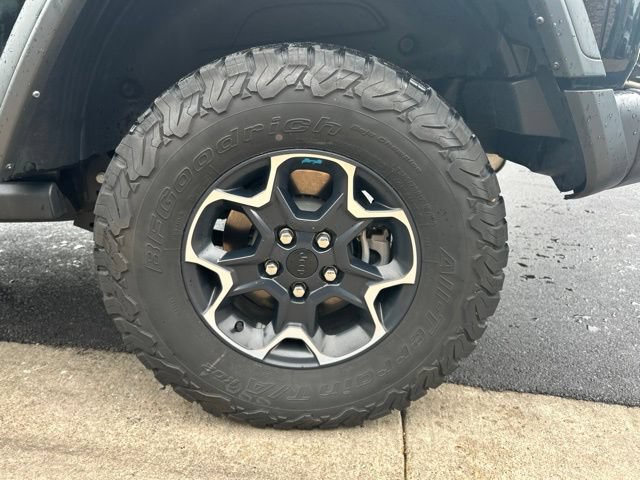 Used 2023 Jeep Wrangler Unlimited Rubicon 4xe w/ Cold Weather Group AWD/4WD image 39