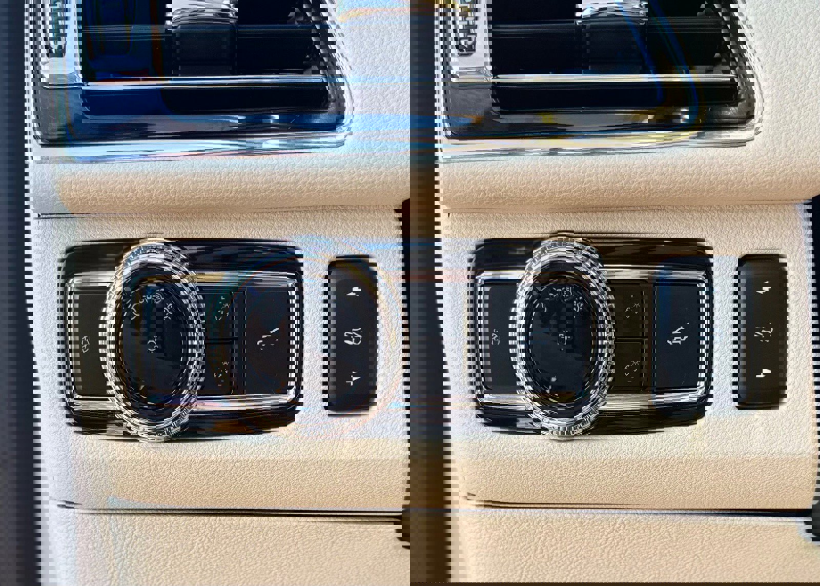 Used 2021 Lincoln Navigator L Reserve w/ Luxury Package image 36