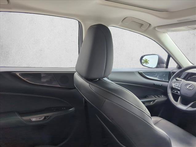 Used 2023 Lexus NX 250 FWD w/ Towing Package (2000 Lbs) image 23