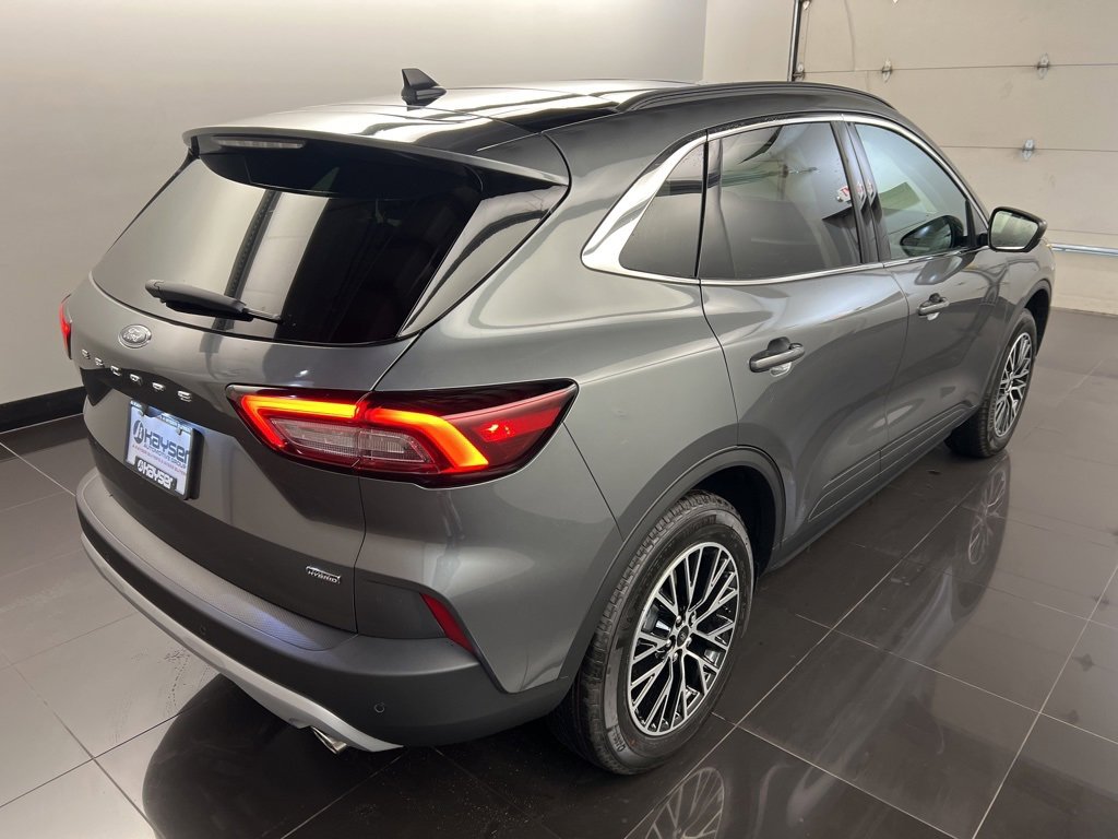 New 2026 Ford Escape SE w/ PHEV Premium Package image 6