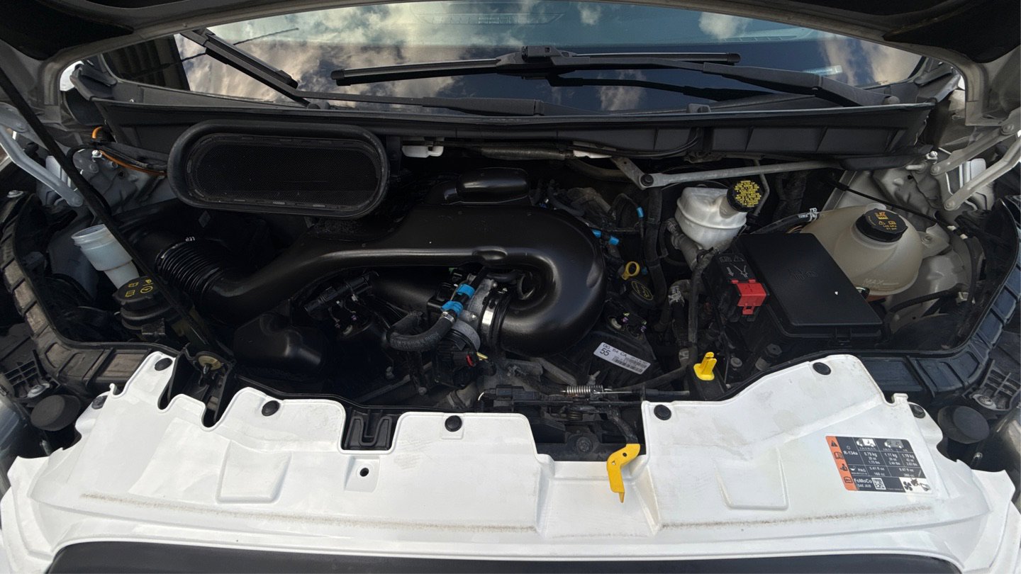 Used 2017 Ford Transit 350 XL image 9