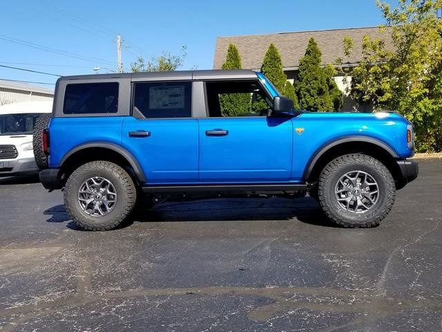 New 2025 Ford Bronco Badlands video 3