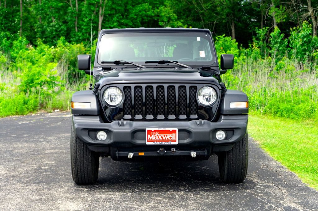 Used 2023 Jeep Wrangler Sport AWD/4WD image 5