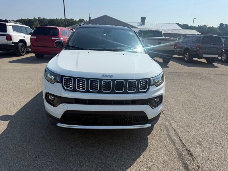 Used 2024 Jeep Compass Limited AWD/4WD image 11