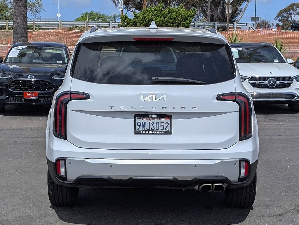 Used 2024 Kia Telluride EX image 11