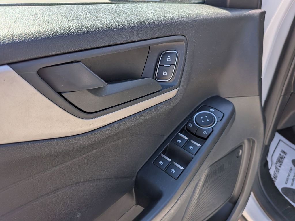 Used 2022 Ford Escape SE w/ Convenience Package image 14