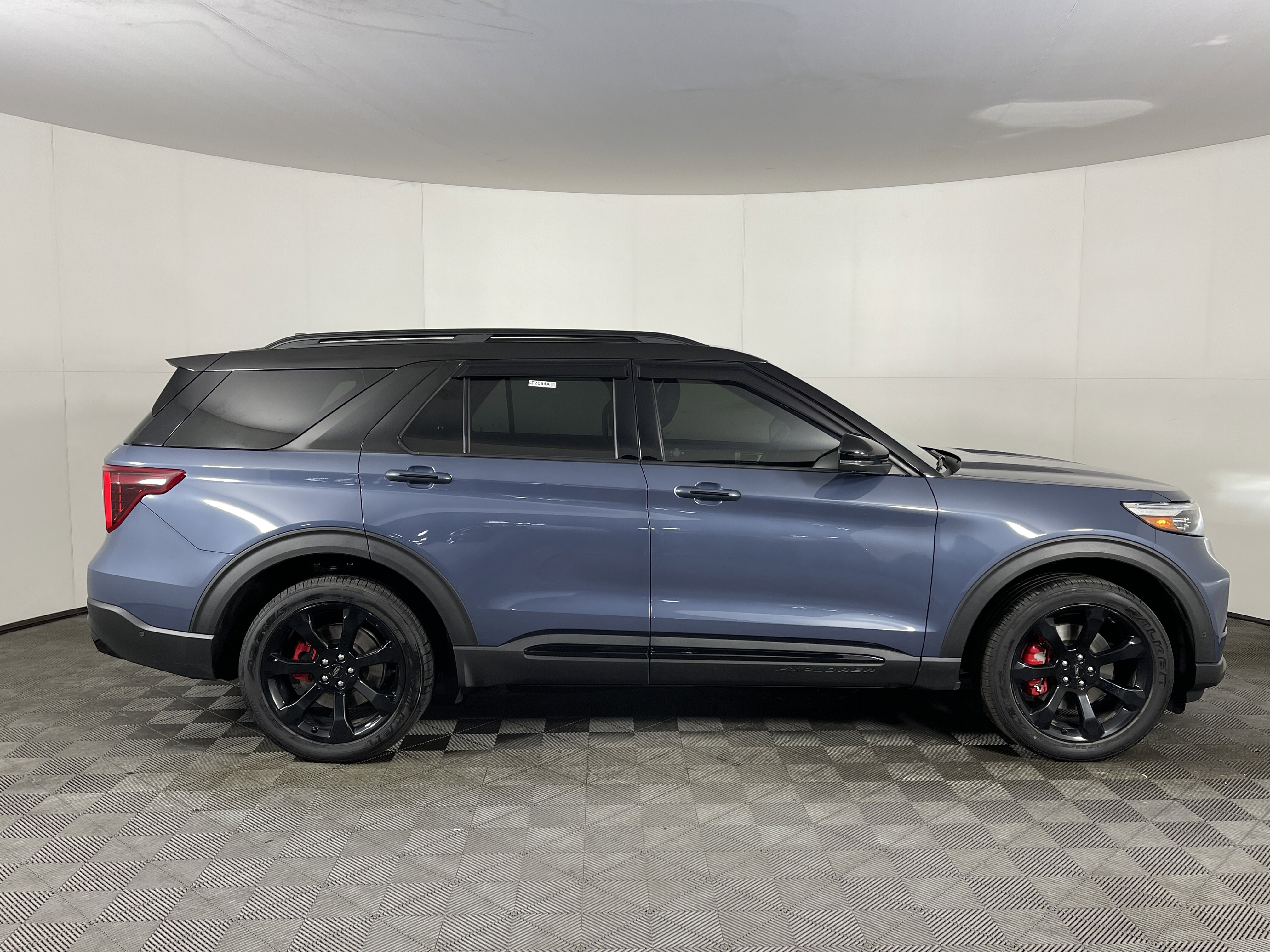 Used 2021 Ford Explorer ST w/ Equipment Group 401A image 5