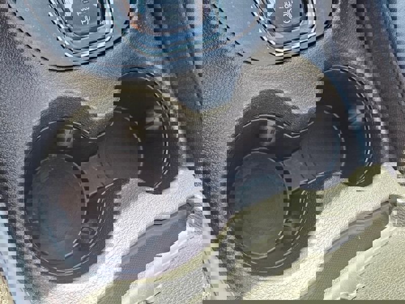 Used 2022 Jeep Cherokee Limited image 28