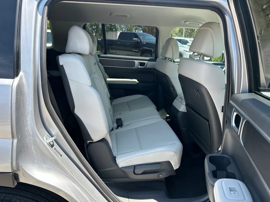Used 2026 Hyundai Santa Fe SEL FWD image 39