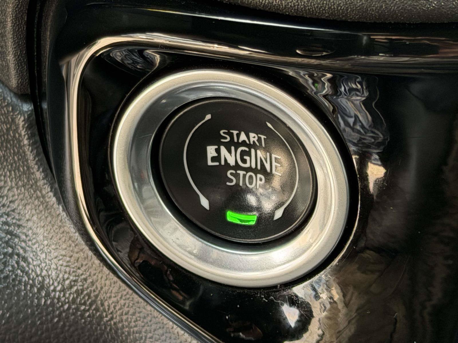 Used 2023 Chevrolet Silverado 1500 ZR2 w/ Technology Package AWD/4WD image 15