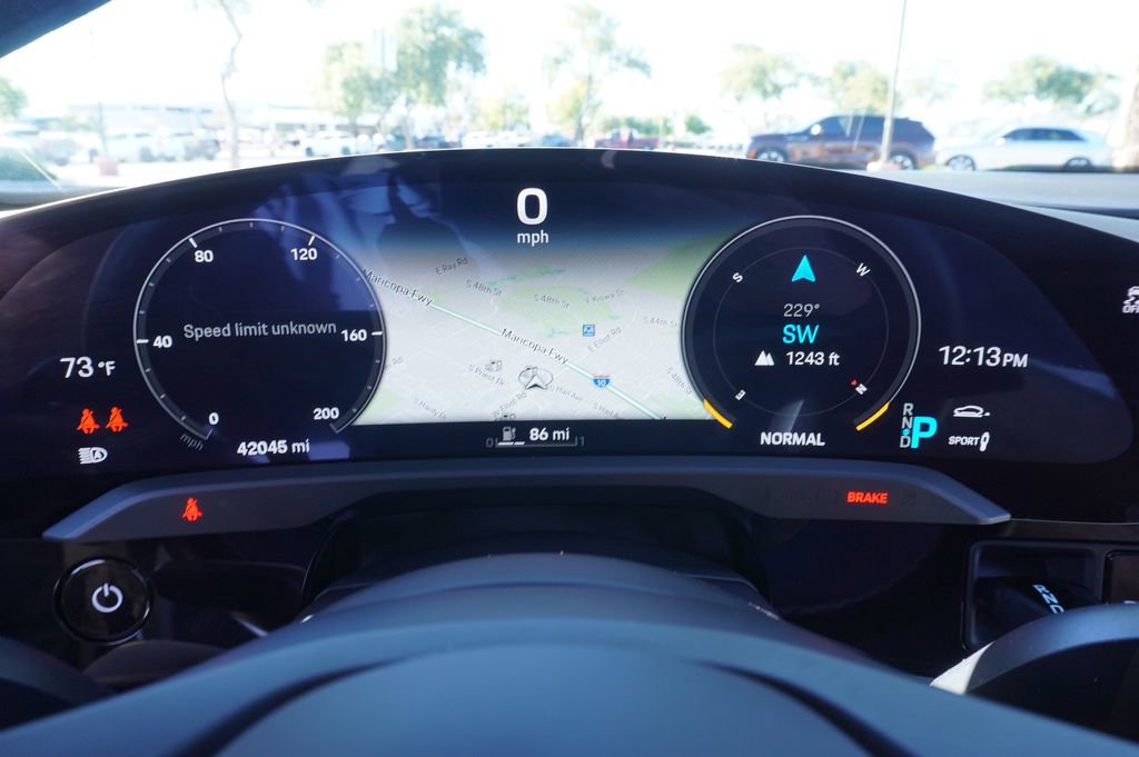 Used 2020 Porsche Taycan 4S image 21