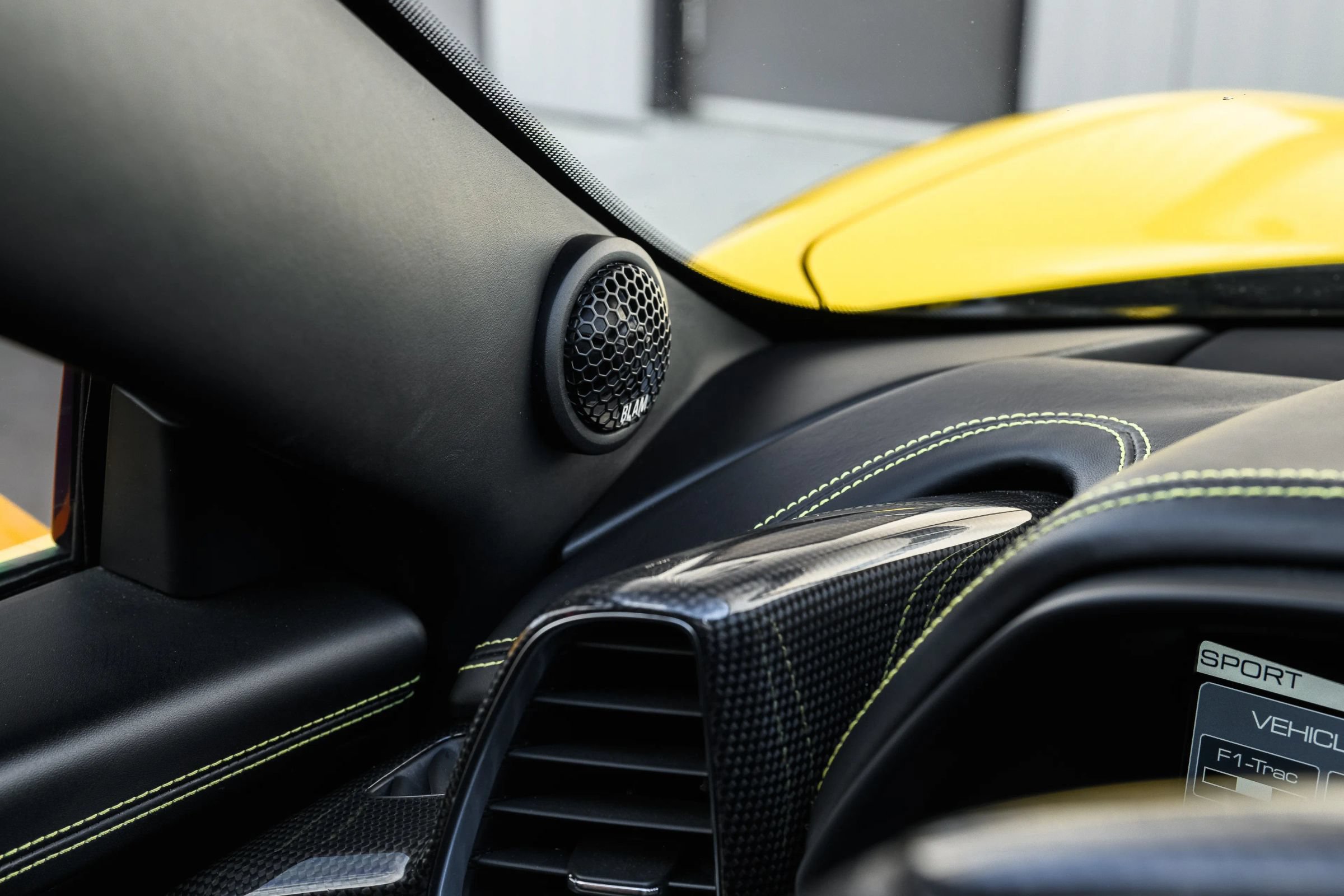 Used 2010 Ferrari 458 Italia Coupe RWD image 31