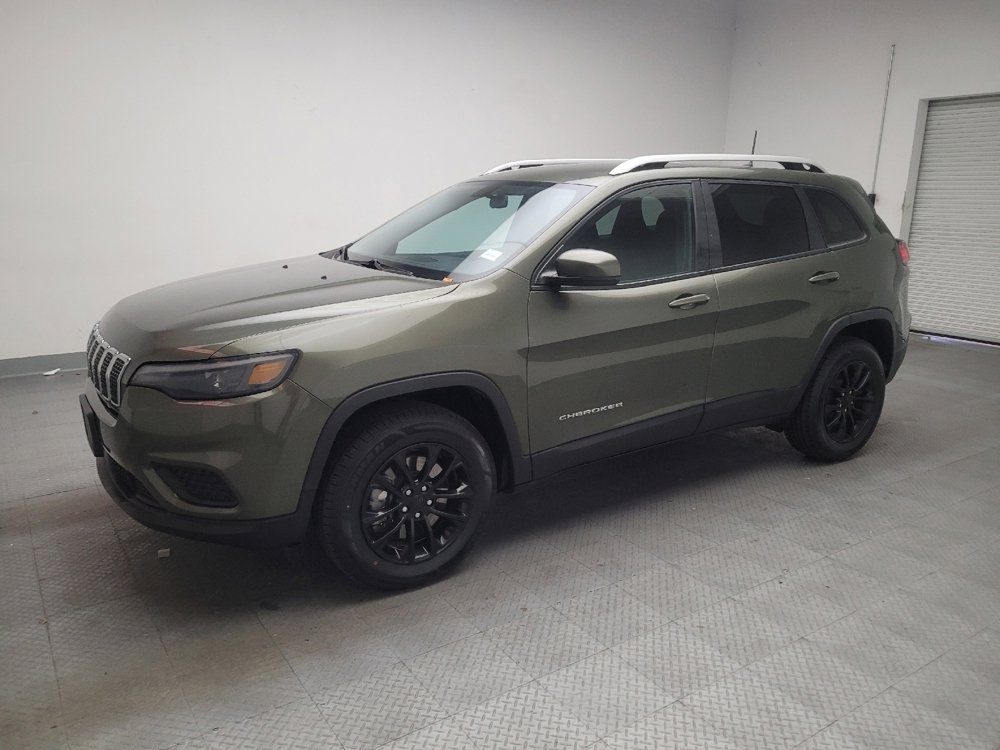 Used 2020 Jeep Cherokee Latitude AWD/4WD image 2