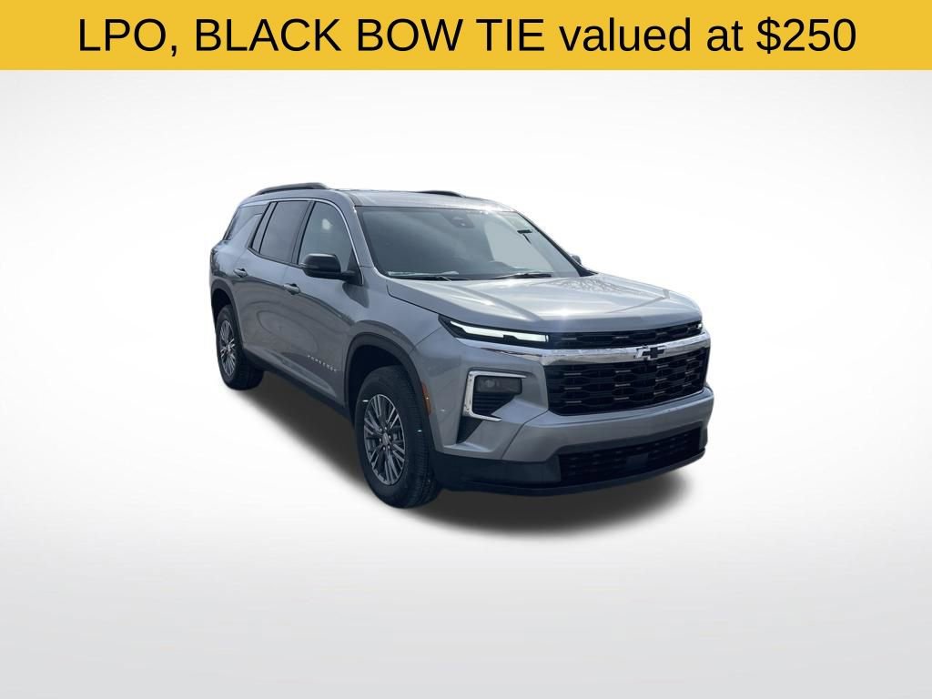 Used 2025 Chevrolet Traverse LT w/ LPO, Floor Liner Package AWD/4WD image 7