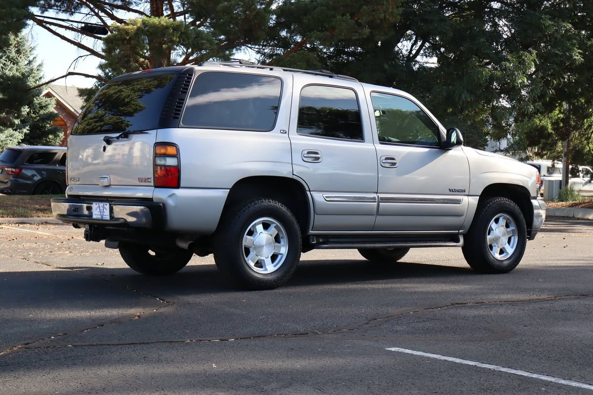 Used 2005 GMC Yukon SLT w/ SLT Preferred Equipment Group AWD/4WD image 5
