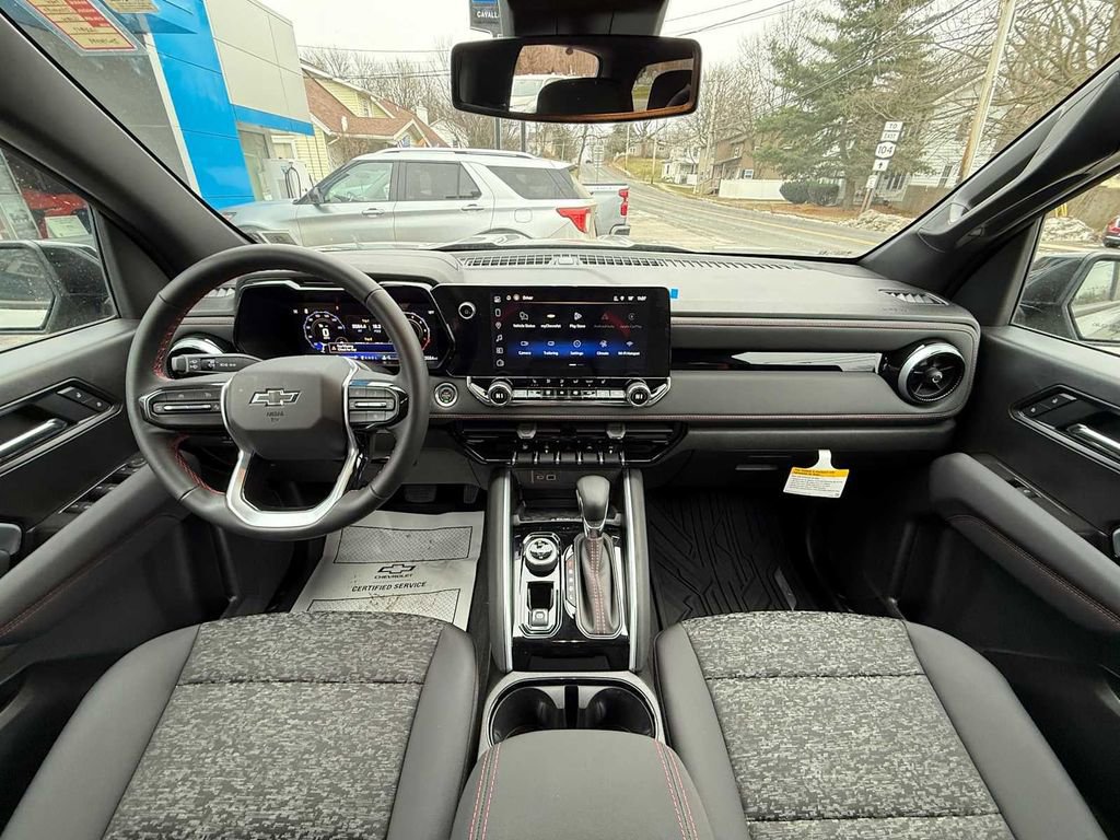 Used 2026 Chevrolet Colorado Z71 image 10
