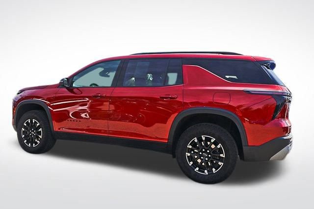 Used 2024 Chevrolet Traverse Z71 image 9