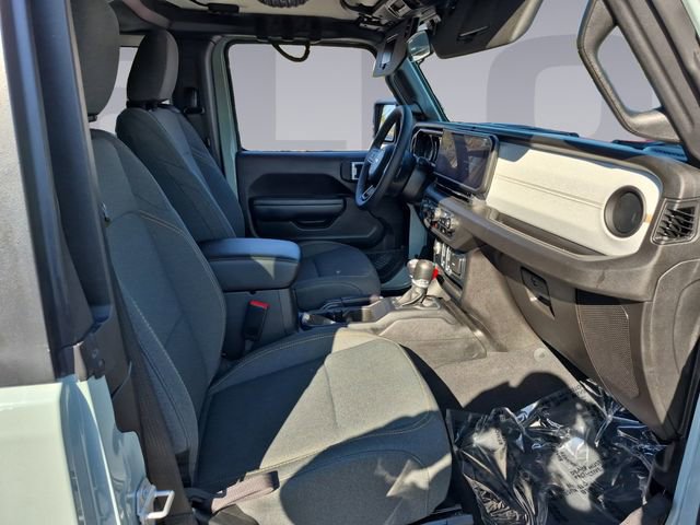 Used 2024 Jeep Wrangler Sport AWD/4WD image 17