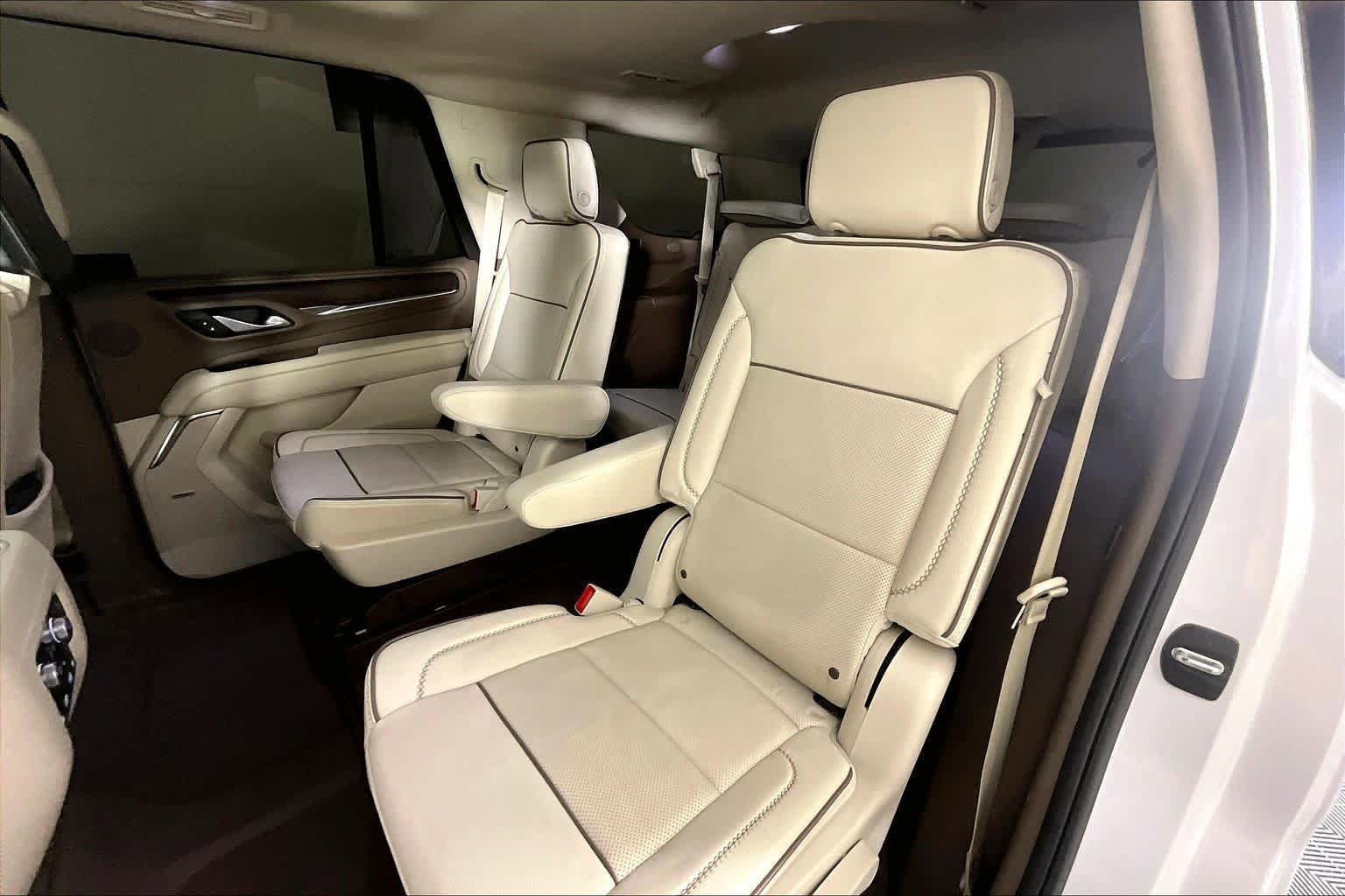 Used 2023 GMC Yukon Denali w/ Denali Reserve Package AWD/4WD image 19