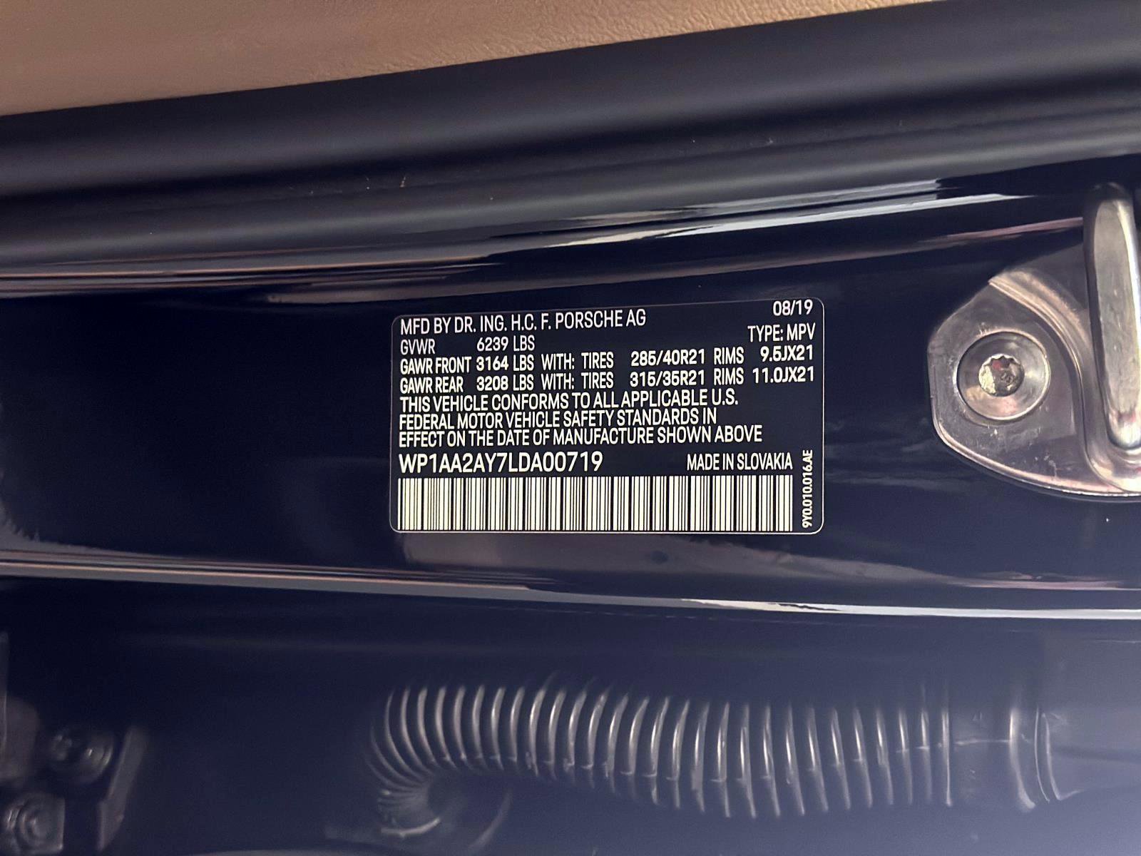 Certified 2020 Porsche Cayenne image 33