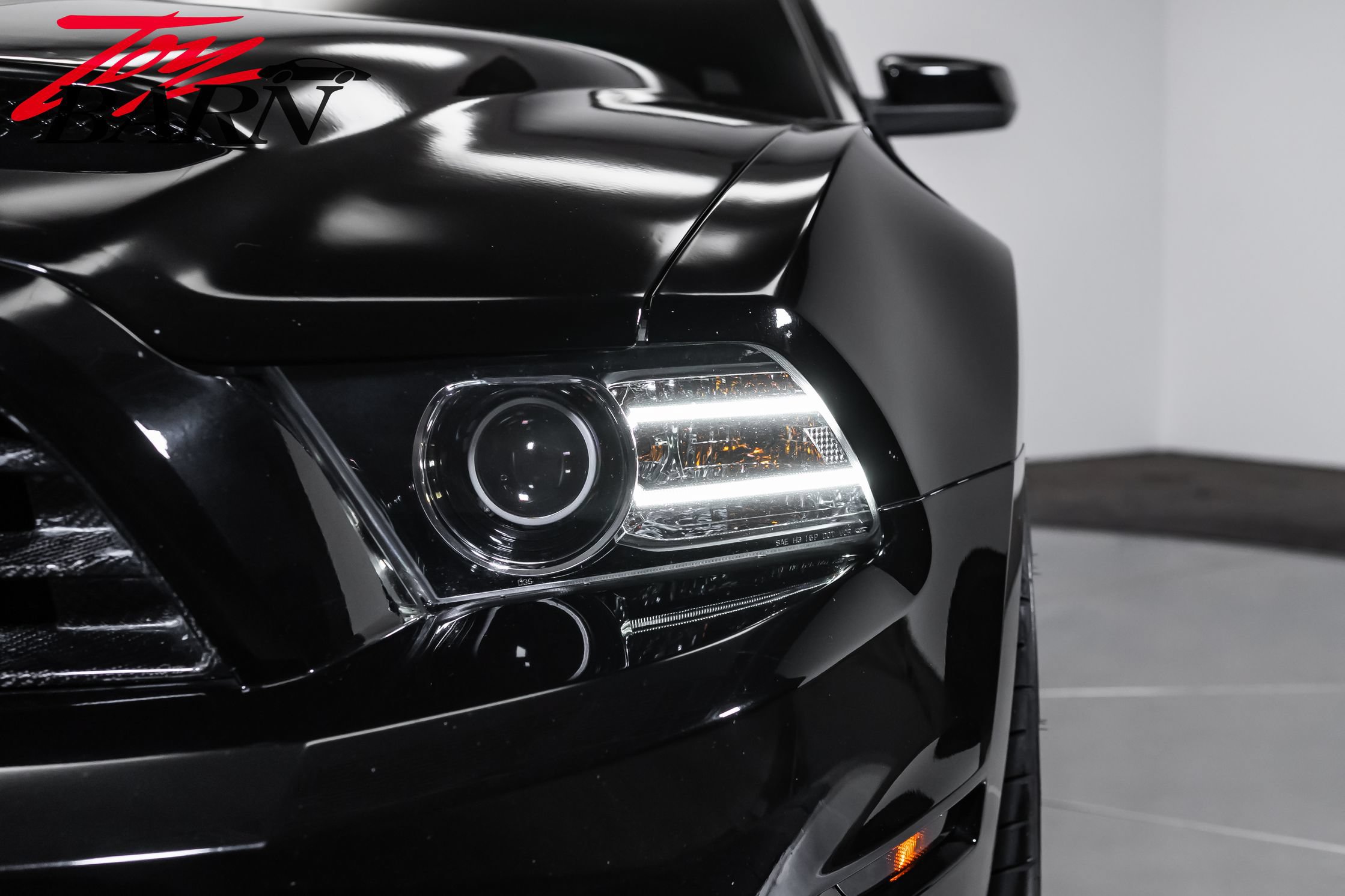 Used 2014 Ford Mustang Shelby GT500 w/ Equipment Group 821A RWD image 18