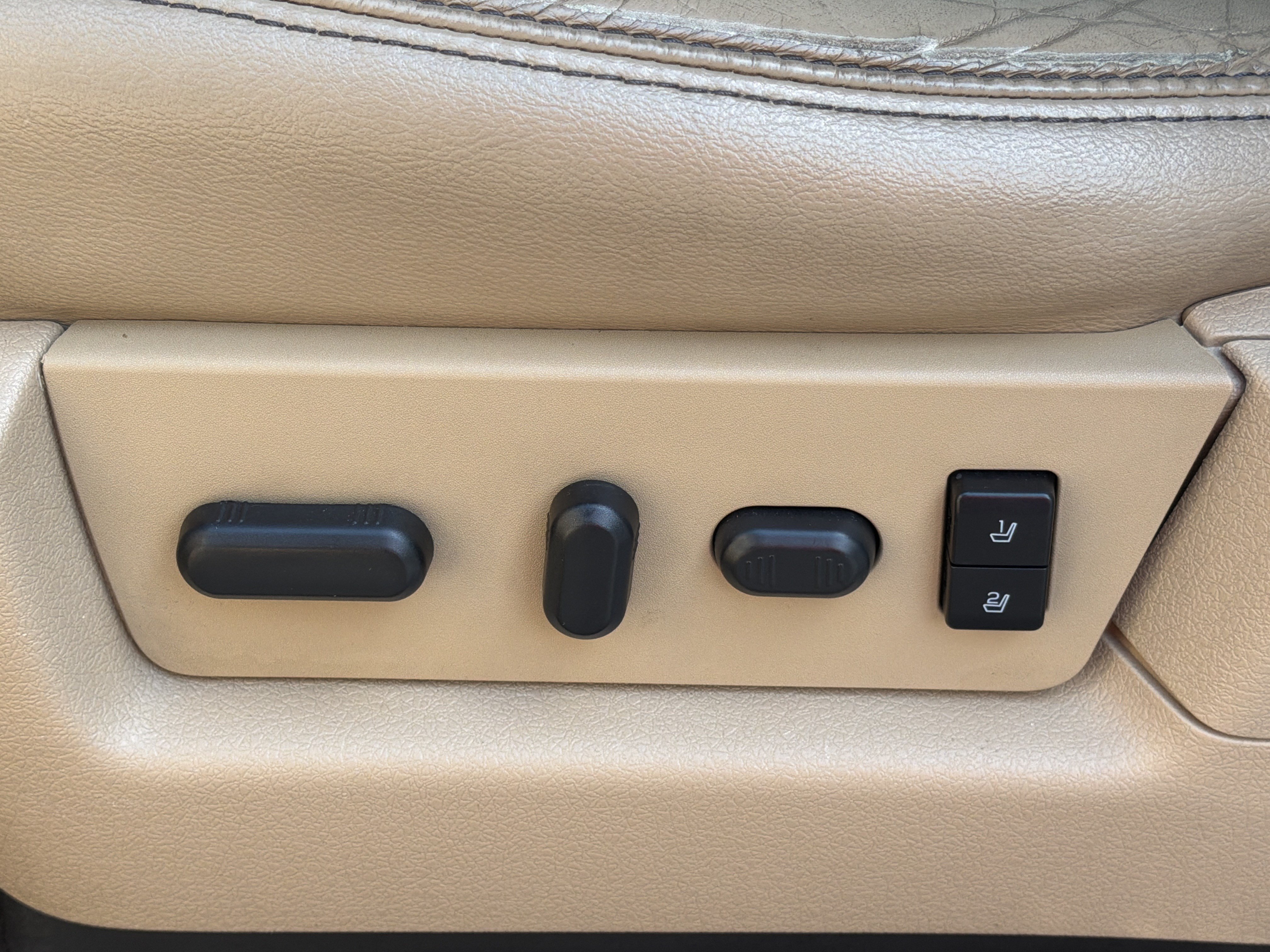 Used 2013 Ford F150 Lariat w/ Lariat Chrome Pkg RWD image 15