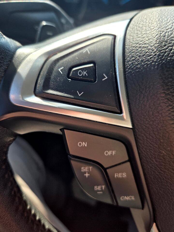 Used 2016 Ford Edge Titanium w/ Equipment Group 301A image 18