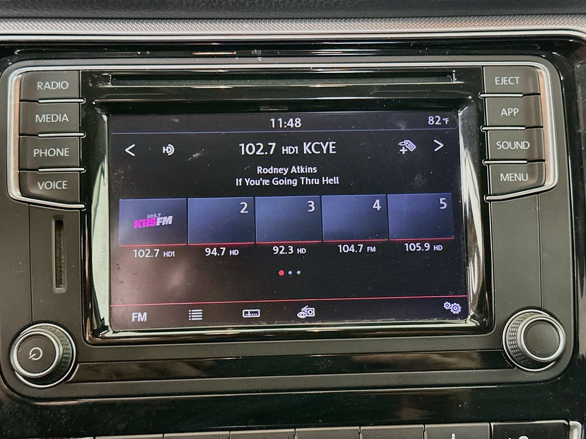 Used 2018 Volkswagen Passat 2.0T SE FWD image 21