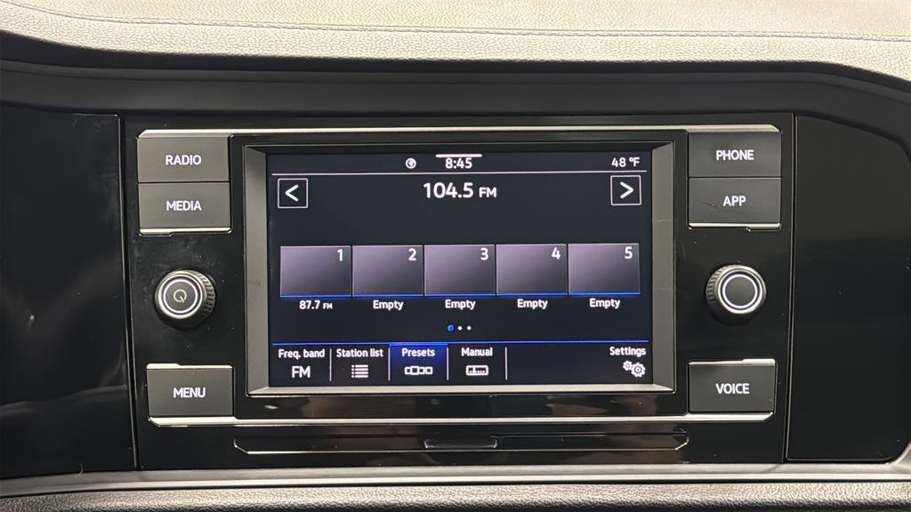 Used 2023 Volkswagen Jetta SE FWD image 15