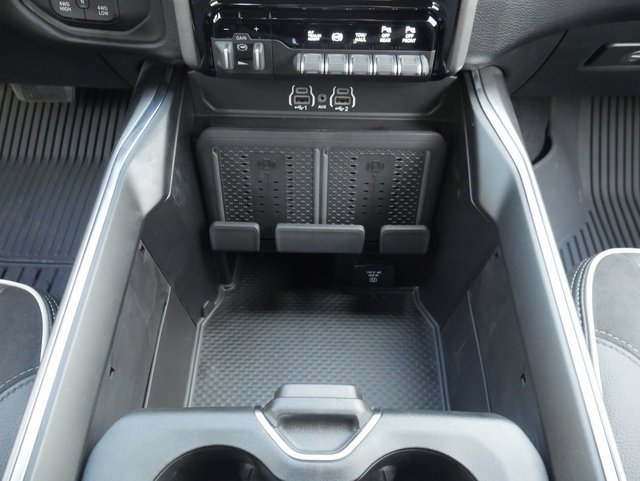 Used 2025 RAM 2500 Laramie w/ Night Edition image 25