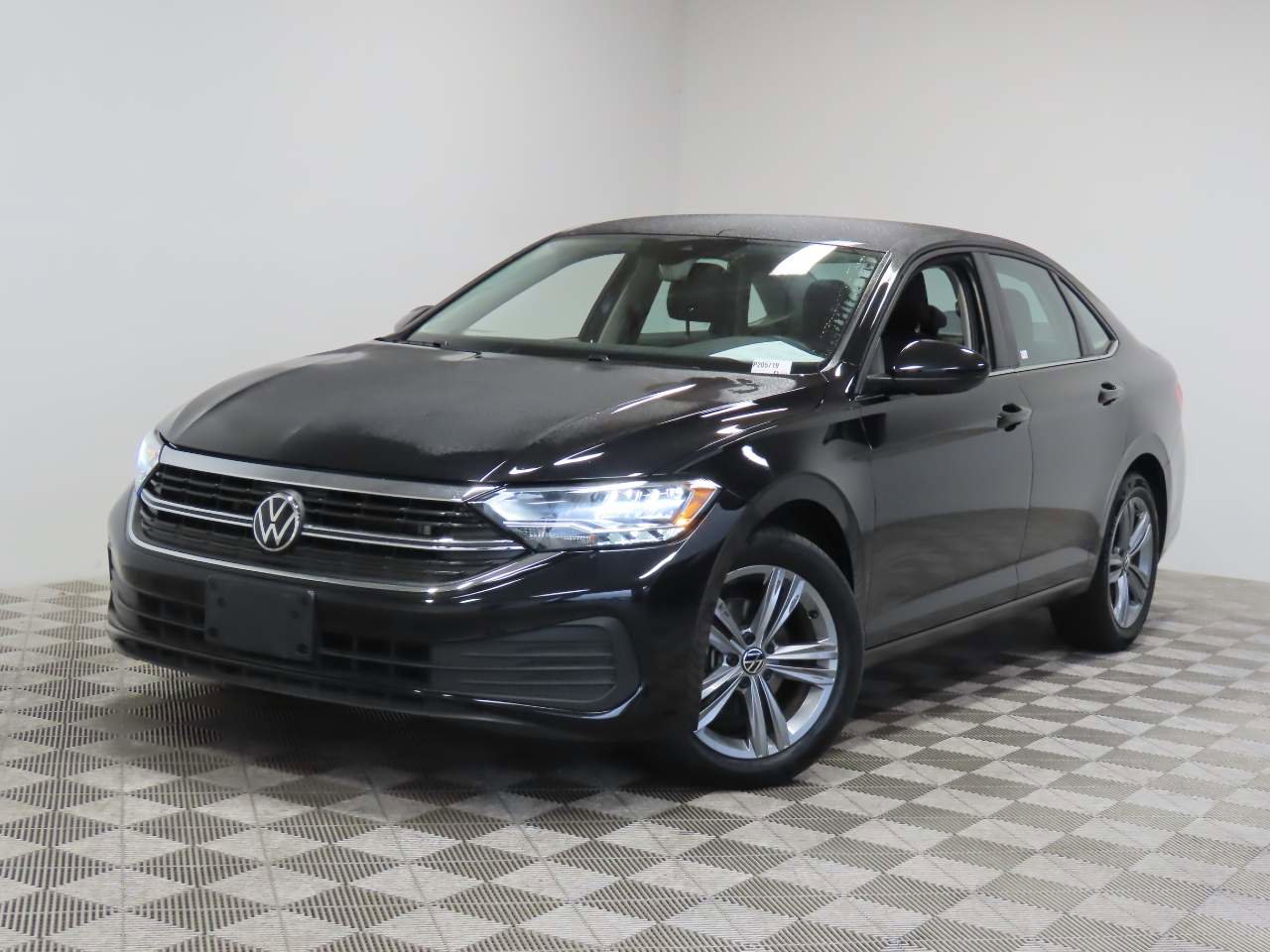 Used 2024 Volkswagen Jetta SE