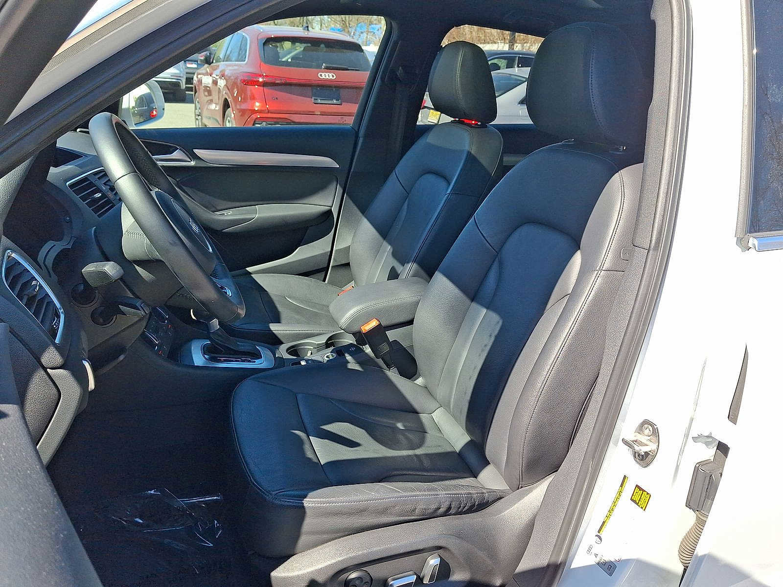 Used 2018 Audi Q3 2.0T Premium Plus w/ Premium Plus Package image 11