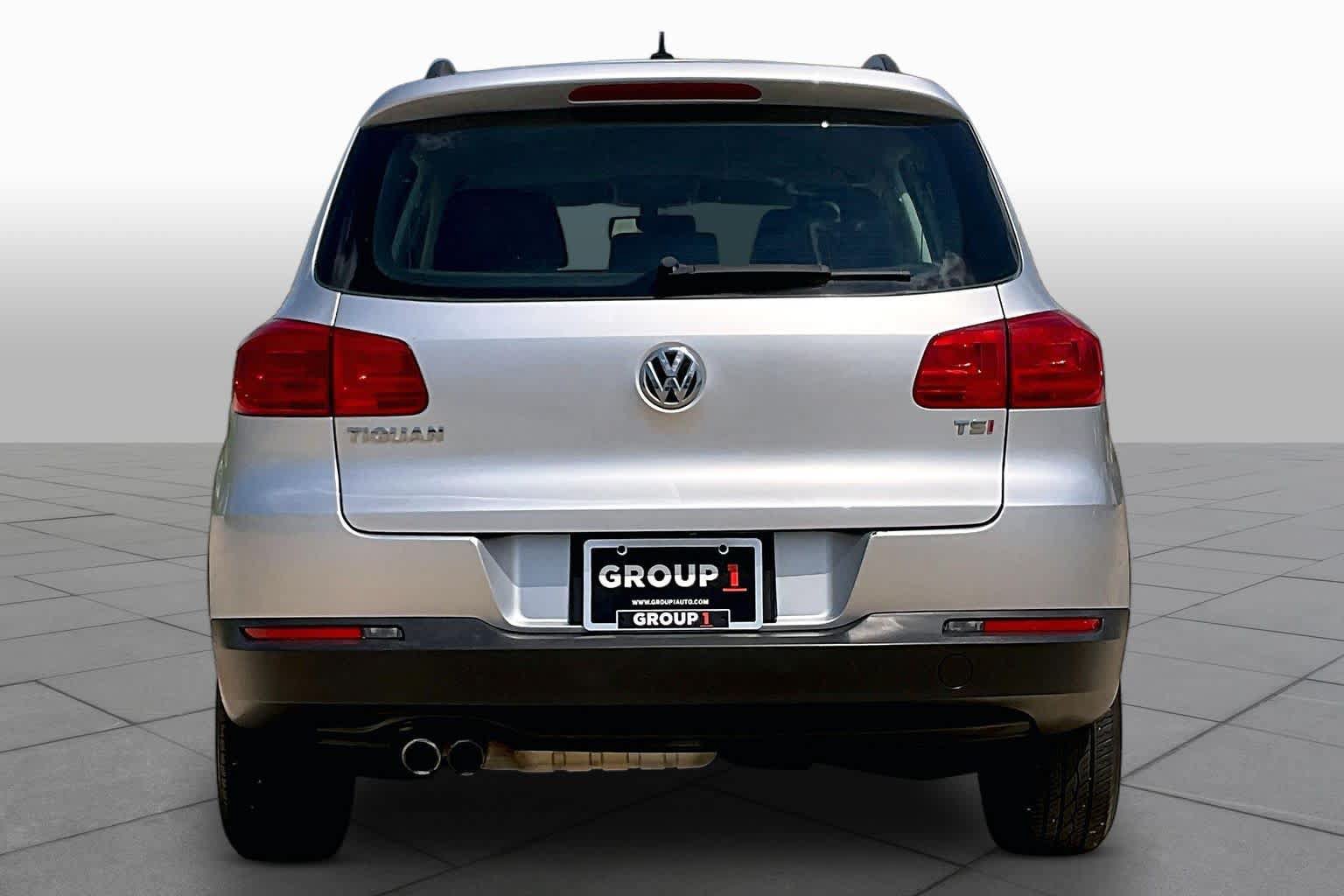 Used 2016 Volkswagen Tiguan S FWD image 4