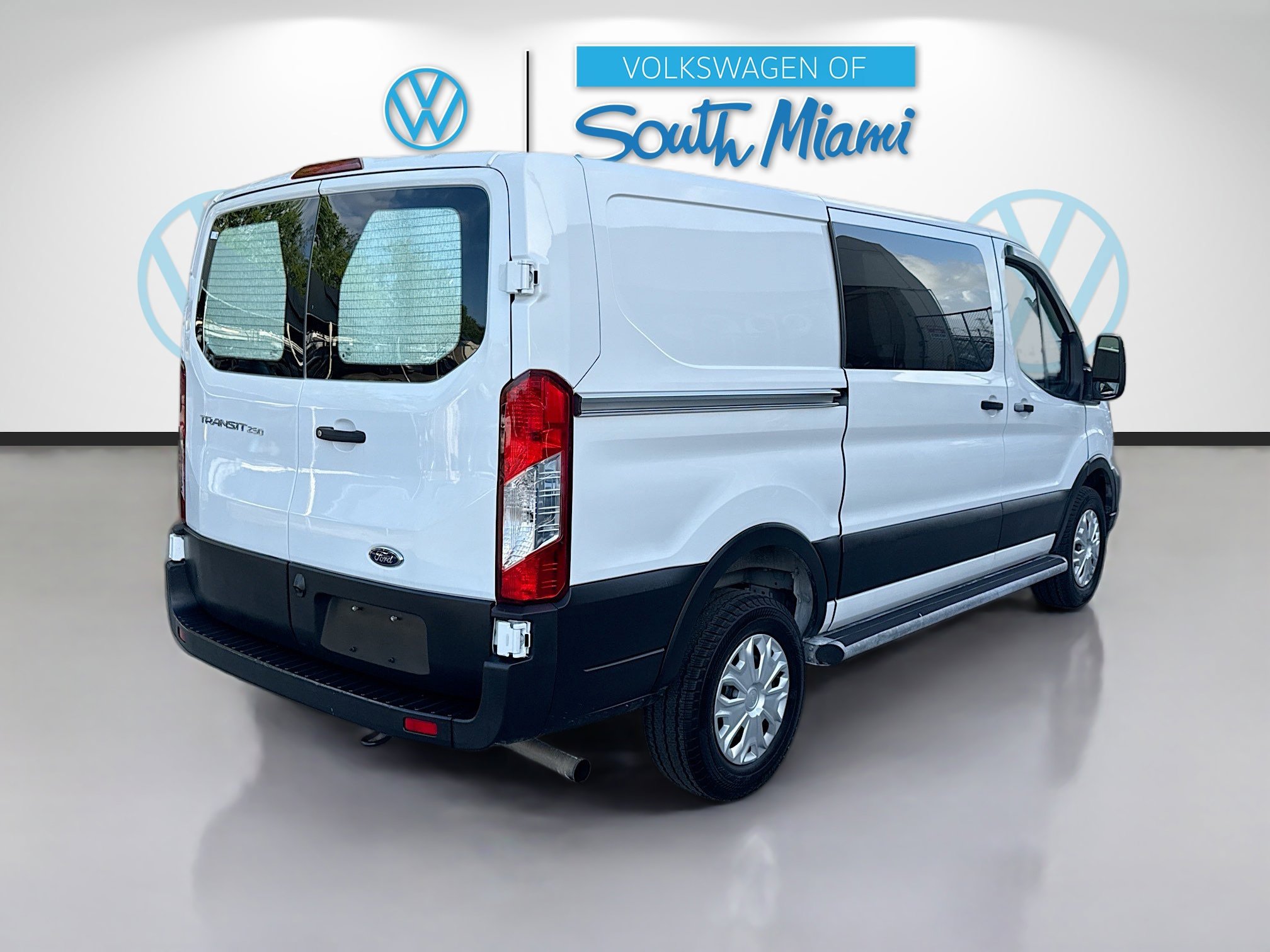 Used 2023 Ford Transit 250 Low Roof w/ Exterior Upgrade Package image 7