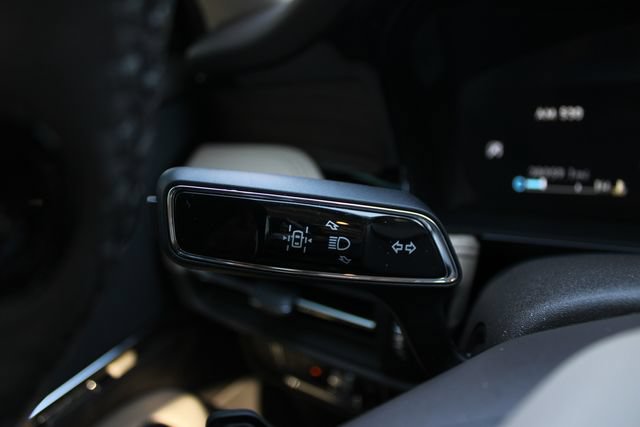 Used 2020 Lincoln Corsair Reserve w/ Equipment Group 201A AWD/4WD image 8