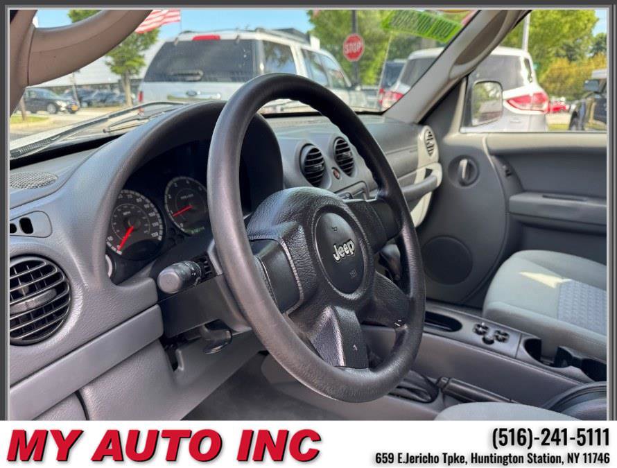 Used 2006 Jeep Liberty Sport w/ Off Road Group AWD/4WD image 19