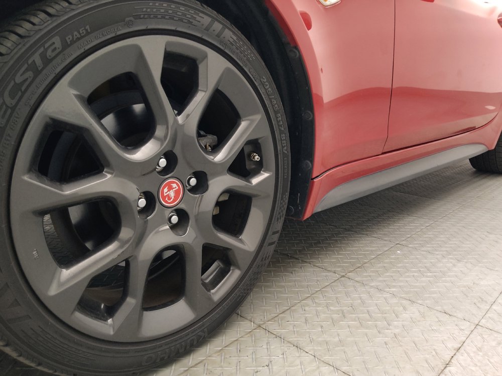 Used 2017 FIAT 124 Spider Abarth RWD image 31