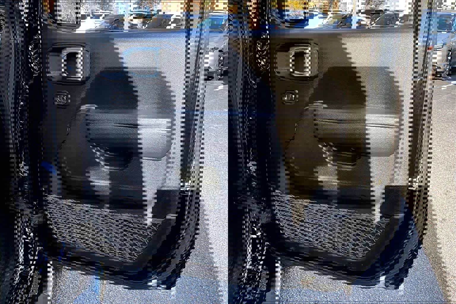 Used 2022 Jeep Gladiator Sport image 21